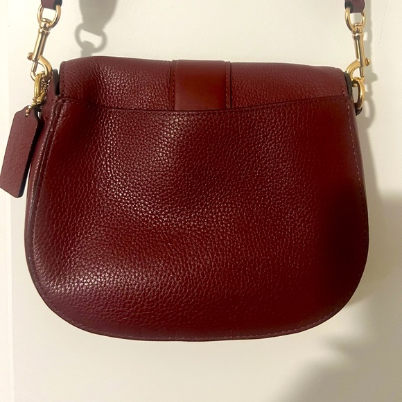 Coach Georgie Saddle Gold/Cherry Multi Colorblock Flap Crossbody - Picture 3 of 7